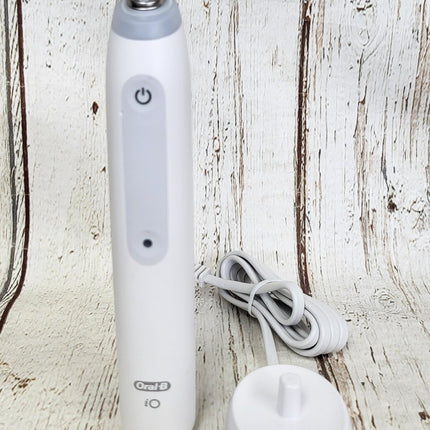 Oral-B iO Series 4 Electric Rechargeable Toothbrush Body ONLY w/ Charger - WHITE