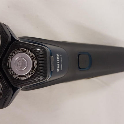 Philips Shaver Series 5000 Wet & Dry Electric Shaver with Quick Cleaning Pod  S5889/94