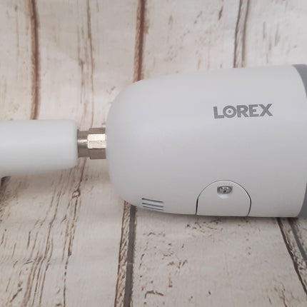 Lorex 4K Ultra HD Smart Deterrence IP Camera with Smart Security Lighting E895AB